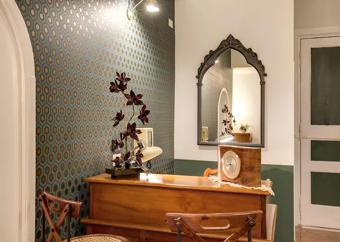 Oda ve Kahvaltı Tree Charme Trilussa Roma